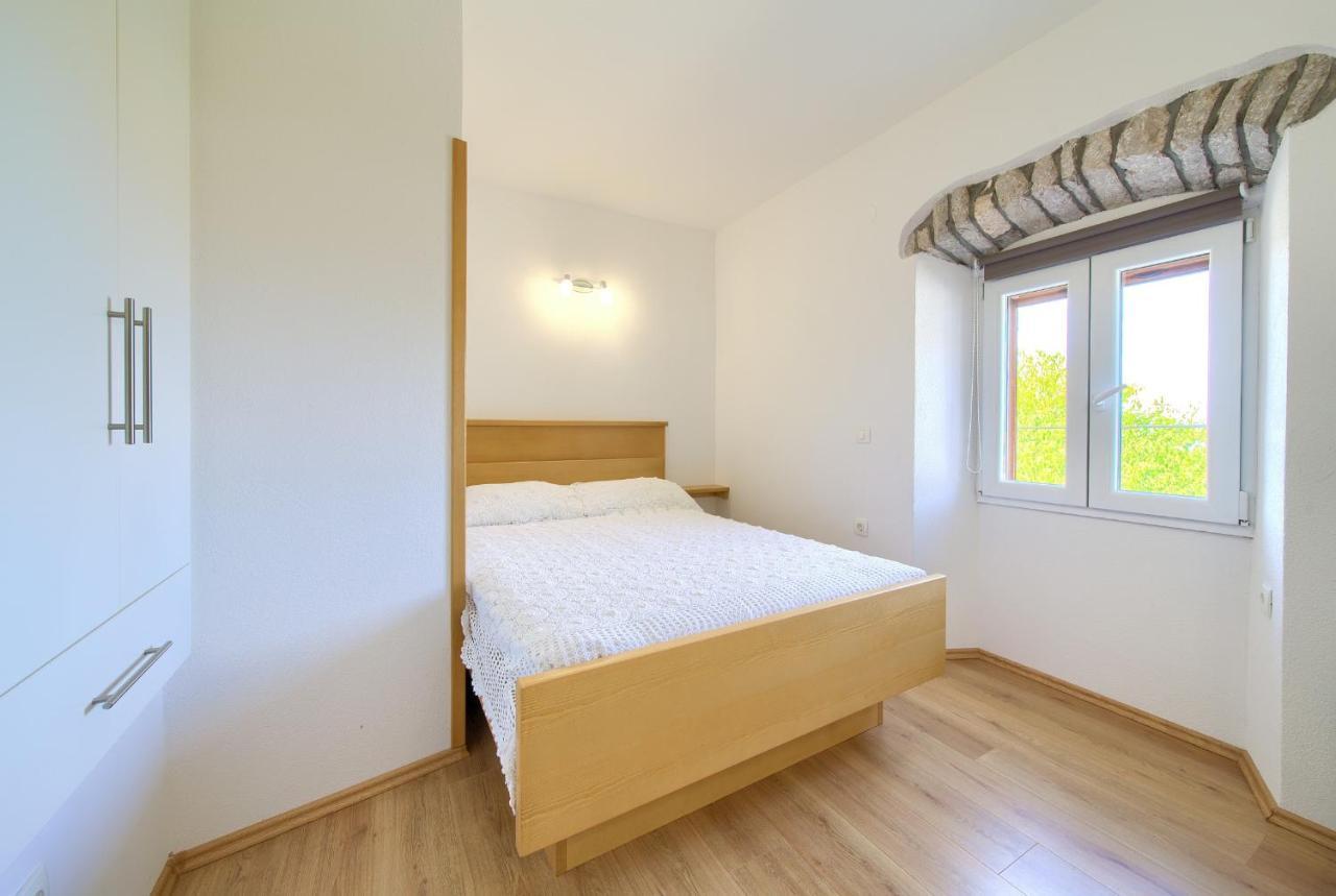 Vila Kuca Dumar Malinska Exteriér fotografie